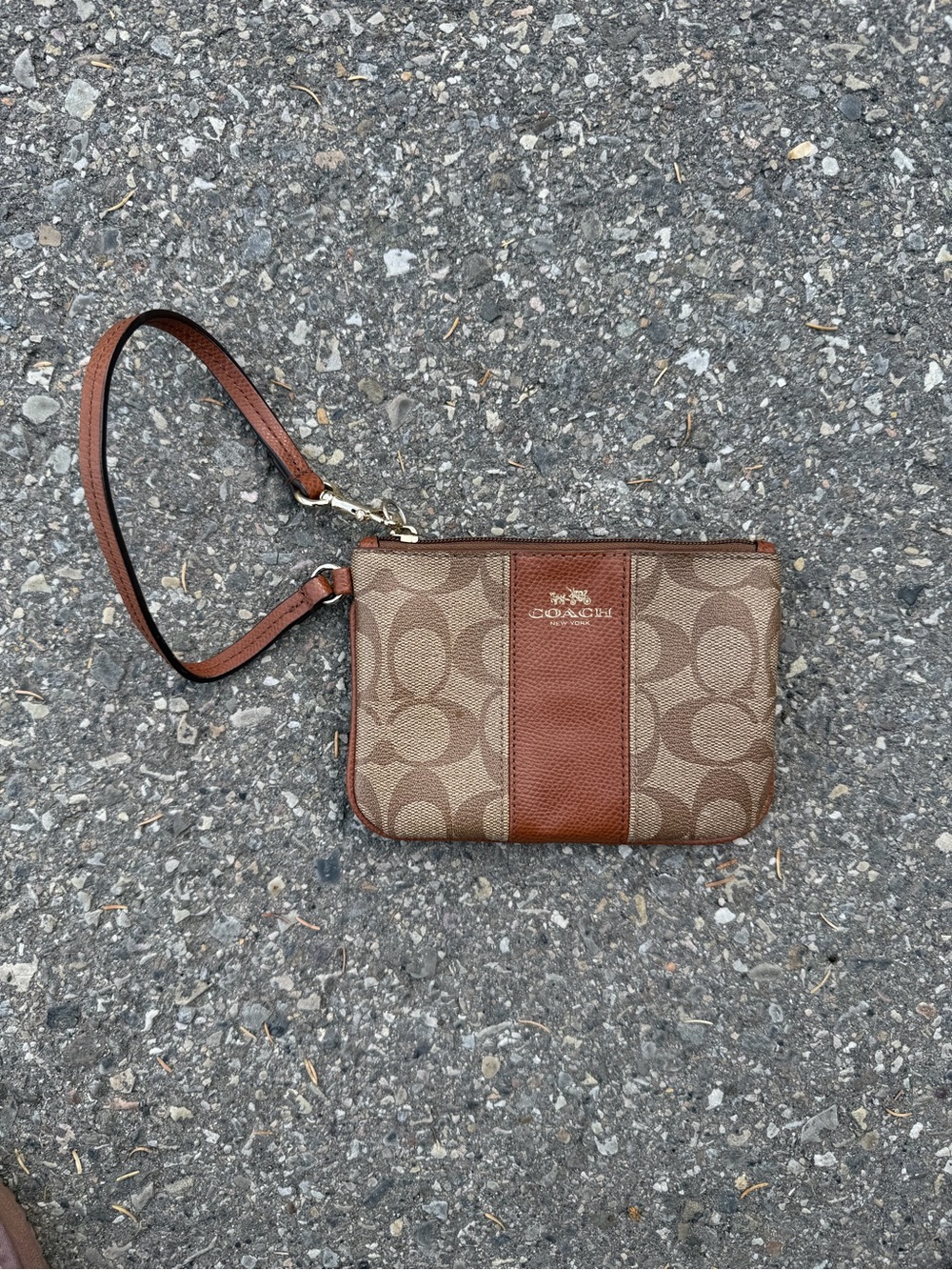 Vintage y2k coach classic wristlet